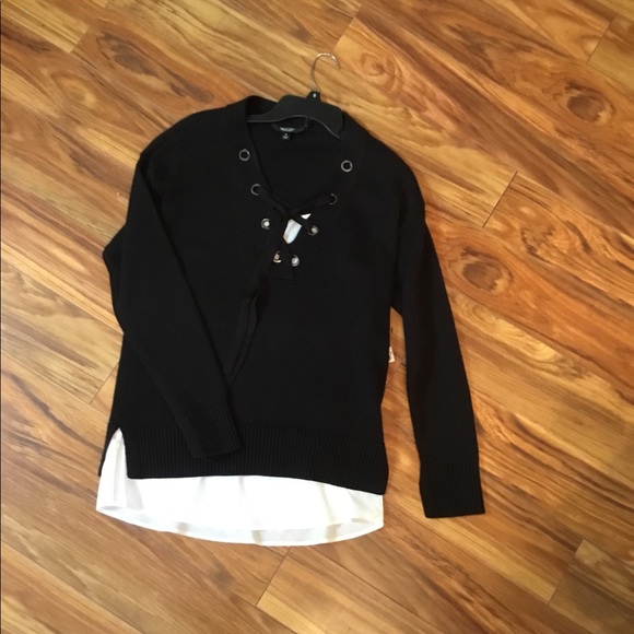 Simply Vera Vera Wang Sweaters - Simply Vera Verawang sweater/blouse/combination.